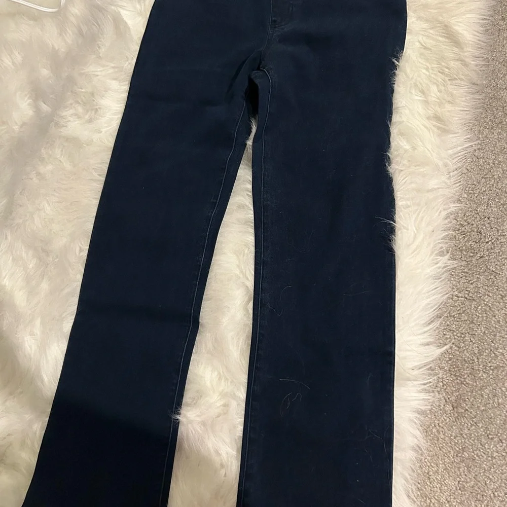 Betabrand Four-Pocket Yoga Denim Straight Leg Jeans in Short Petite - Picture 6 of 9